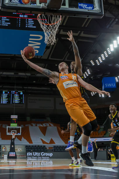 乐部间达成 乐部间达成